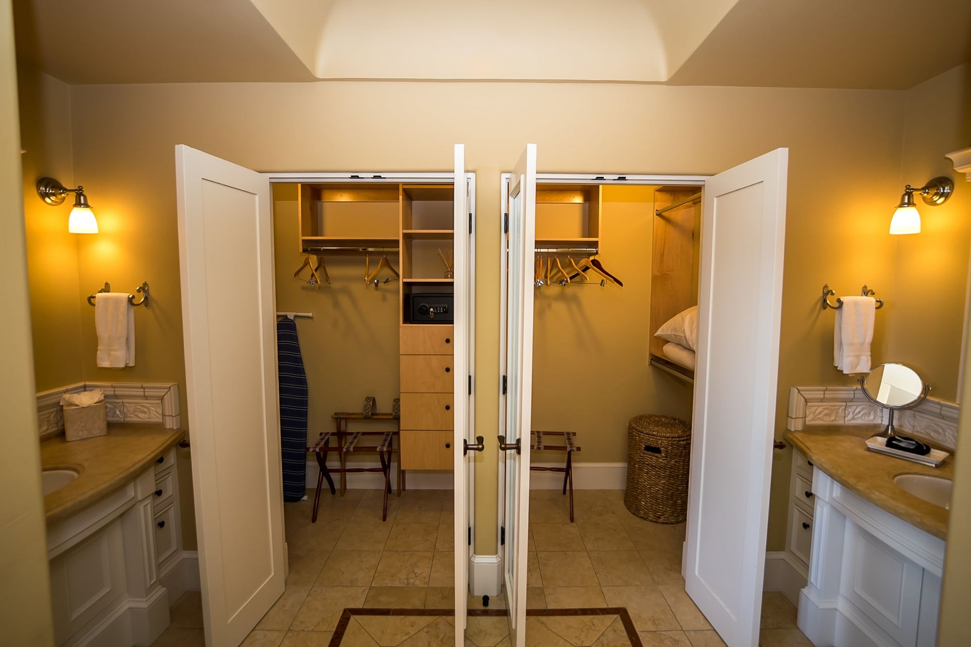 Twin large walk-in closets and vanities